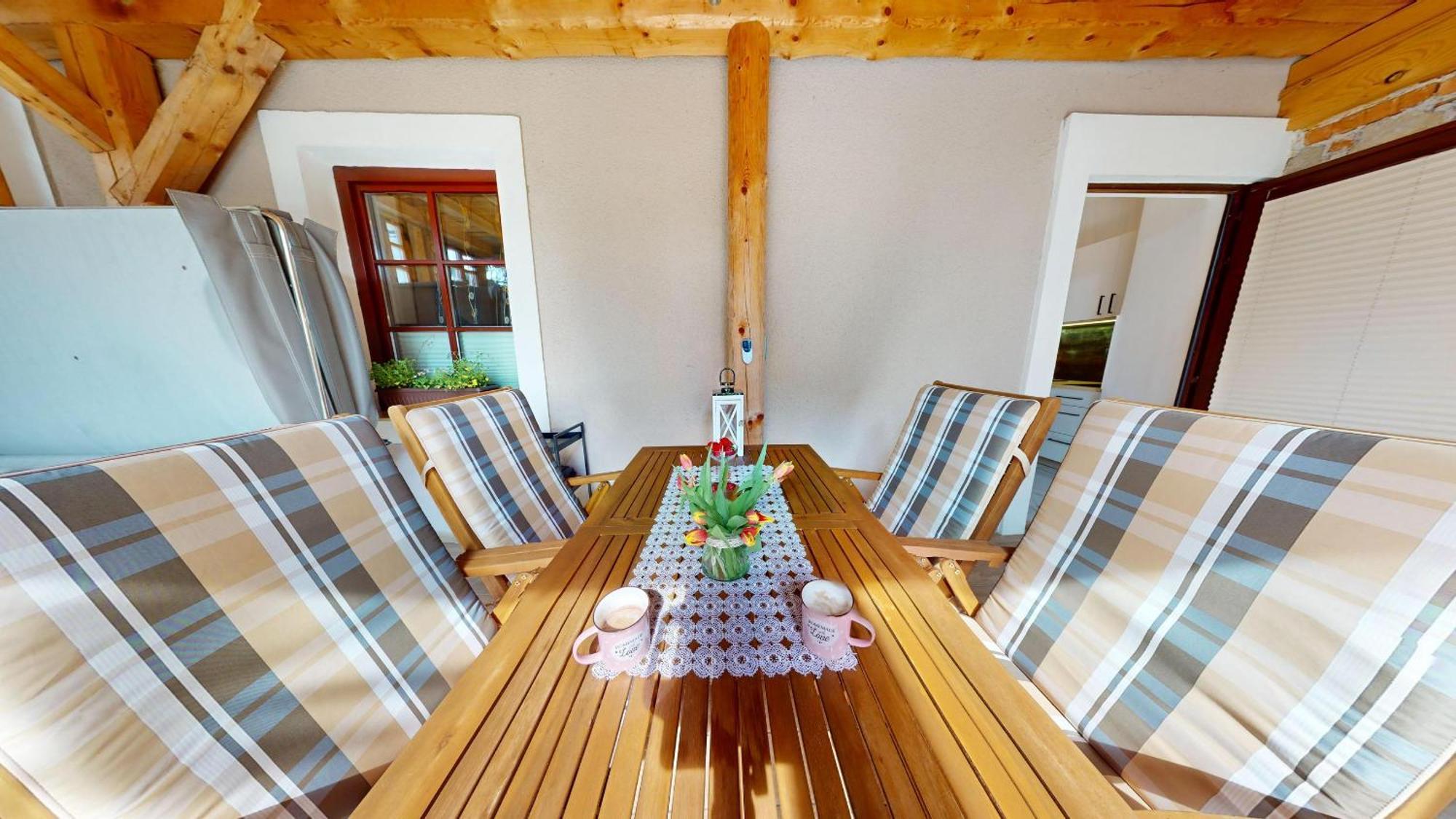 Resort Hisa Ida - Apartments With Hot Tub And Sauna Ivancna Gorica Phòng bức ảnh